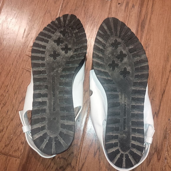 Alexander Wang Alisha Sandals Size 39/9 White - Picture 4 of 4